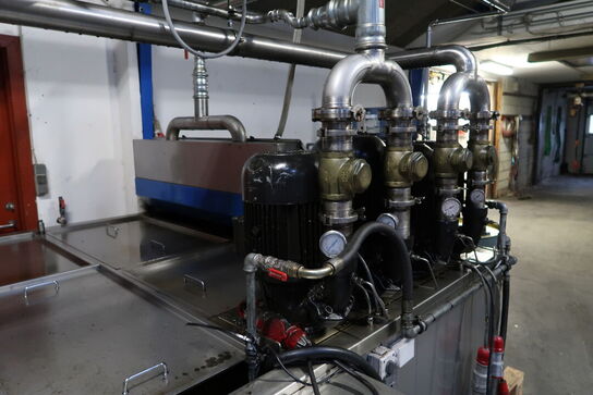 Rense-pumpestation med filtersystem, køling
og nødmotorer ACCUSTRIP