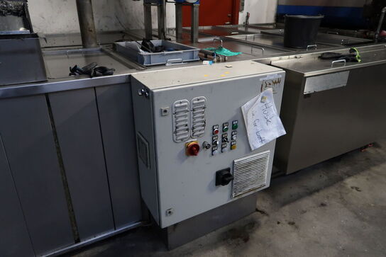 Rense-pumpestation med filtersystem, køling
og nødmotorer ACCUSTRIP