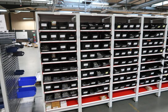 10 fag lagerreoler uden indhold