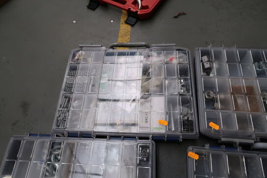 4 stk. sortimentskasser med skruer, bolte, møtrikker m.m.