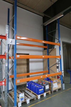 1 fag pallereol uden indhold