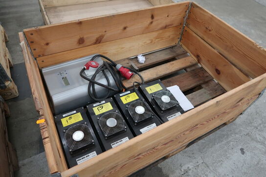 Paller med ladere MES m.m.