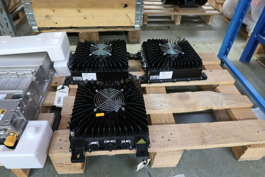 3 stk. on-board ladere OVAR RA3P3108, 2 stk. inverter SEMIKRON SKAi45A2 GD12-WCI