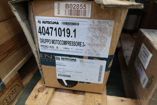 Palle med div. Pumper, motorer DANFOSS m.fl.