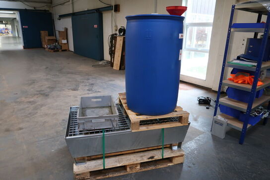 Spildekar med indhold