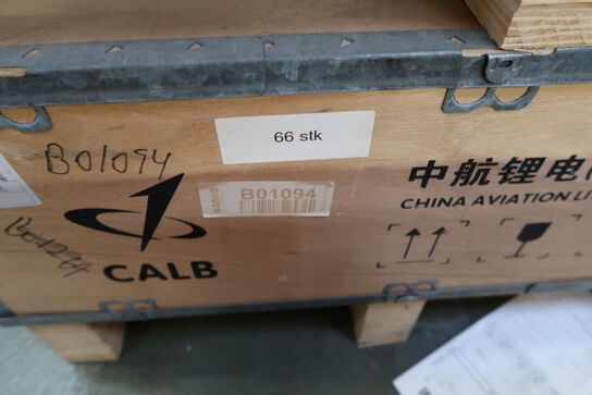 3 stk. paller med batterier