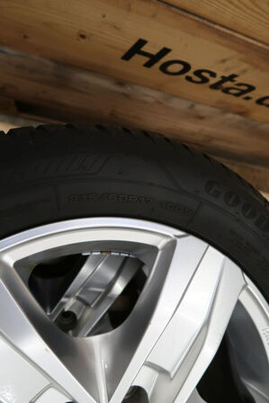 Palle med 4 stk. alufælge 7Jx17H2 med dæk GOODYEAR 215/60R17