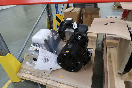 Palle med 3 stk. motorer SCHWARZ 132.7.2.100022 m.fl.