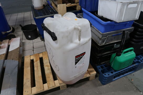 Div. Dunke samt plastikkasser