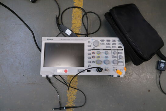 Oscilloskop TEKTRONIX TBS 1000C Series