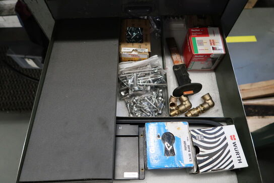 Arbejdsbord med skruestik samt div. Værktøj