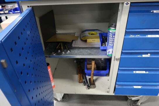 Værktøjsvogn med div. Værktøj