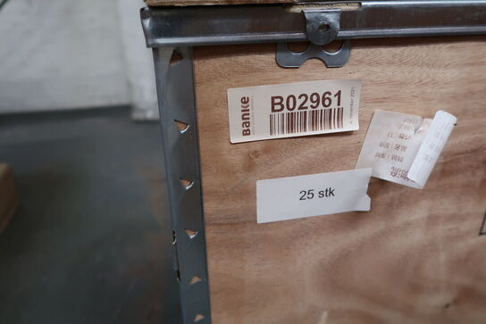 3 stk. paller med batterier