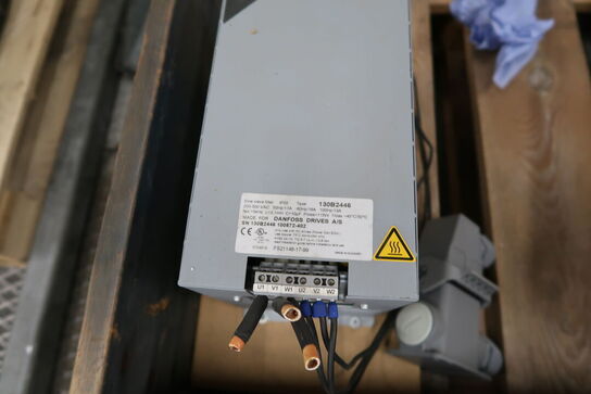 Palle med strømforsyning DANFOSS VLT m.m.