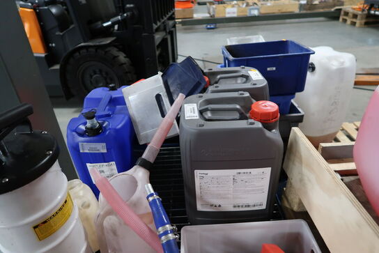 Div. Dunke samt plastikkasser