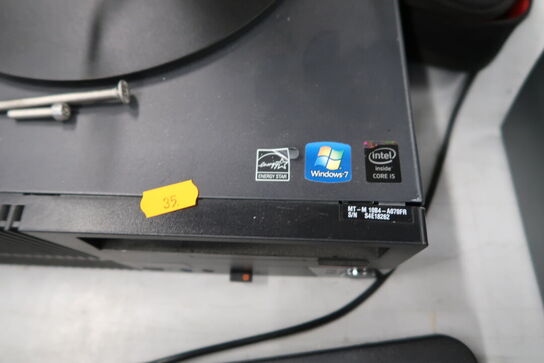 Computer LENOVO, computerskærm LENOVO T24i-10, tastatur, mus