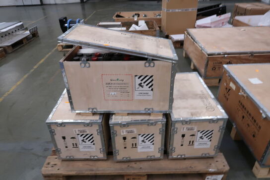 Palle med batterier SINO OLY SP-LFP 200 AHA Lithium Ion Battery