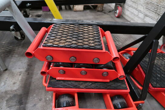 2 stk. maskinskøjter (ikke dem med håndtag)