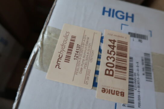 Palle med div. Pumper PMCHYDRAULICS m.m.