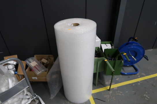 Bobleplast, opbevaringsvogn, 3 stk. båndvogne m.m.