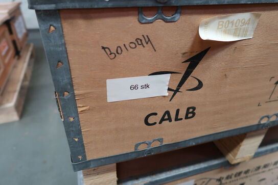 2 stk. paller med batterier