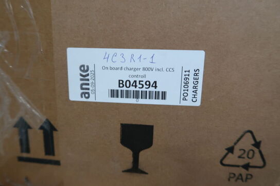 Palle med lader 800V