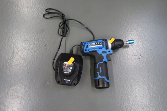 Akku bore/skruemaskine BILTEMA 18-393 med batteri og lader