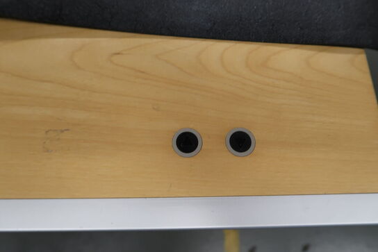 El. hæve/sænke skrivebord med indhold