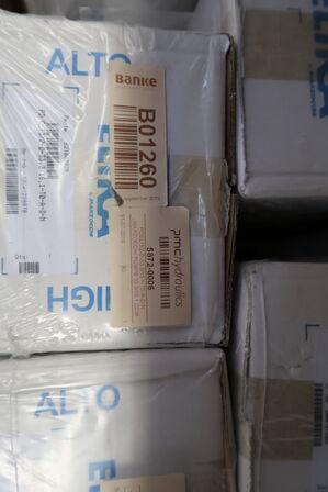 Palle med div. Pumper PMCHYDRAULICS m.m.