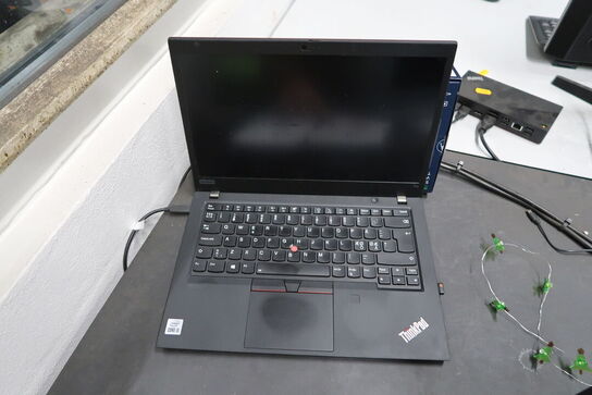Computerskærm LENOVO, bærbarcomputer LENOVO ThinkPad T14, tastatur, mus
