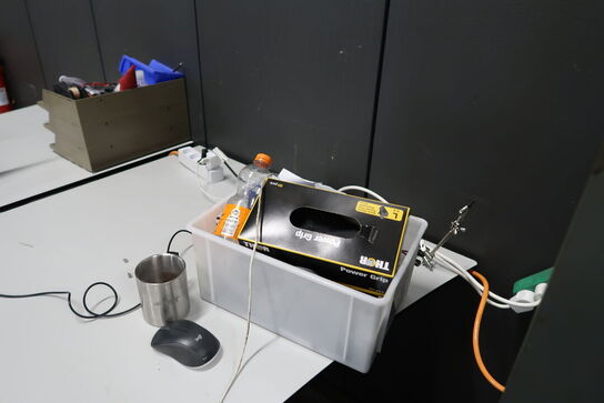 El. hæve/sænke skrivebord med kontorstol