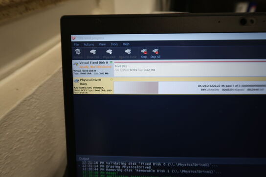 Computerskærm LENOVO, bærbarcomputer LENOVO ThinkPad T14, tastatur, mus