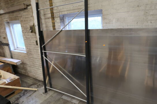 2 stk. jernplader samt gavl til pallereol