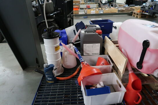 Div. Dunke samt plastikkasser