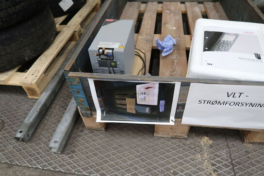 Palle med strømforsyning DANFOSS VLT m.m.