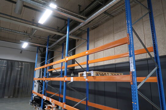 3 fag lagerreoler uden indhold