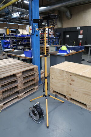 Kabeltromle samt arbejdslampe