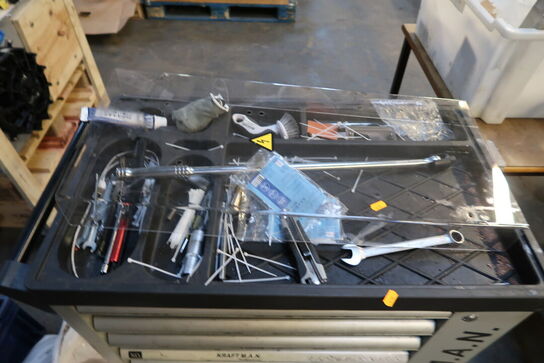 Værktøjsskab KRAFT M.A.N med div. Værktøj
