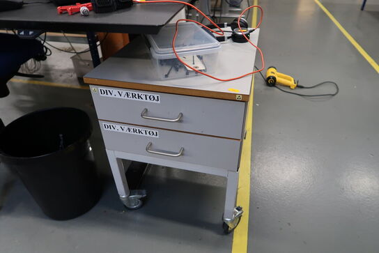 El. hæve/sænke skrivebord uden indhold, kontorstol, skuffemodul