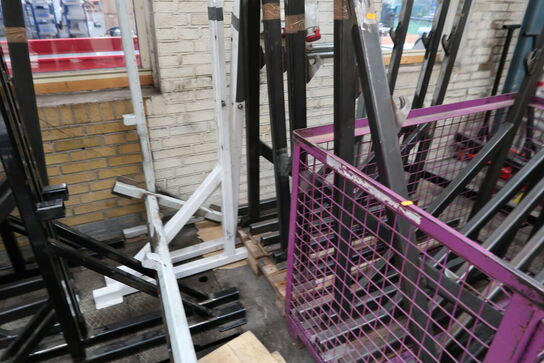 Pallebur samt div. Dele til grenreol