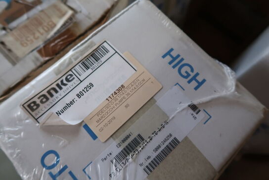 Palle med div. Pumper PMCHYDRAULICS m.m.