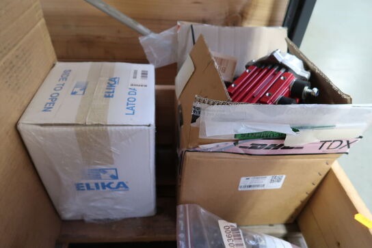 Palle med div. Pumper PMCHYDRAULICS m.m.