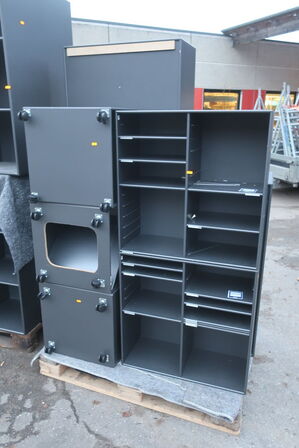 7 stk. reoler MONTANA