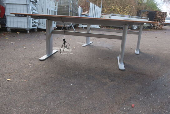 El hæve/sænkebord DJOB