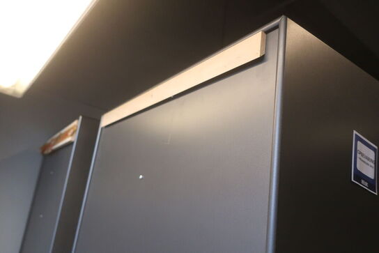 2 stk. væghængt reoler MONTANA