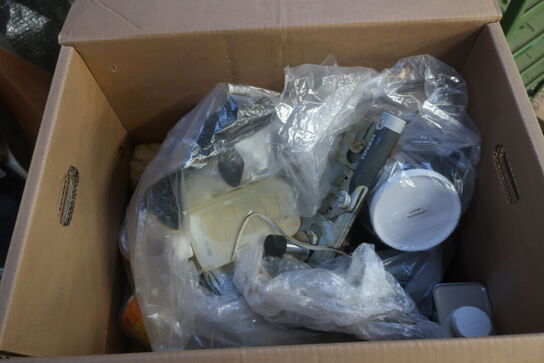 Lamper, ledninger, værktøj m.m.