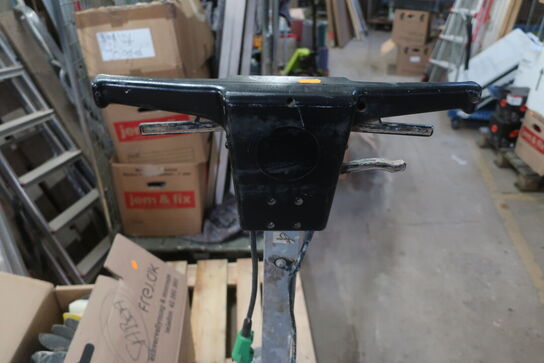 Gulvpoleringsmaskine NUMATIC NMD 1000S med tilbehør