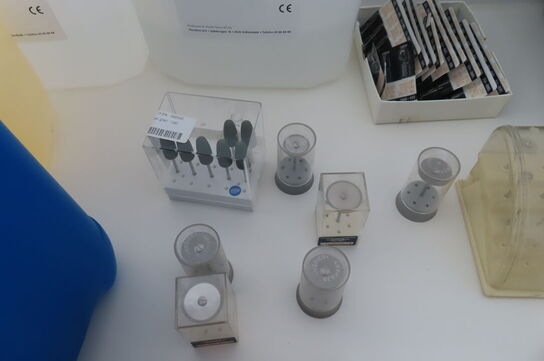 Diverse tandlægeudstyr