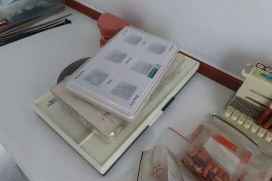 Diverse tandlægeudstyr