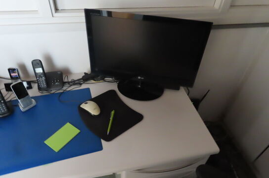 Receptionsdisk ink. Reol & indhold